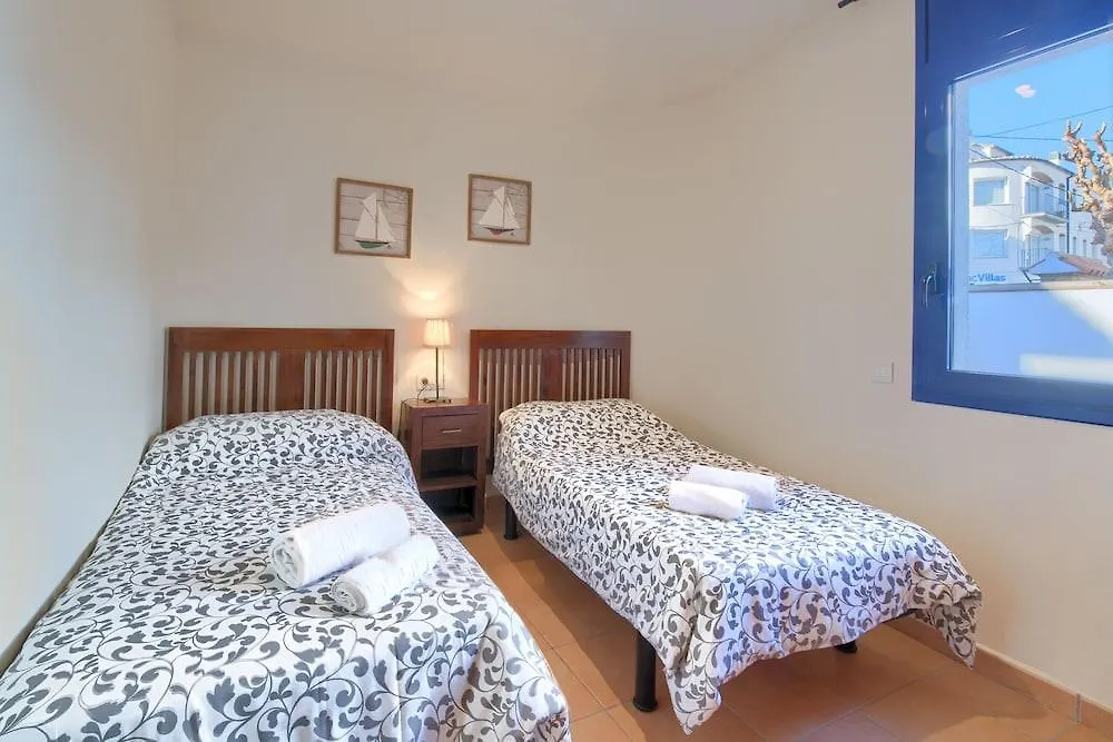 Apartment Apartamentos Llafranc Mar Palafrugell Spain